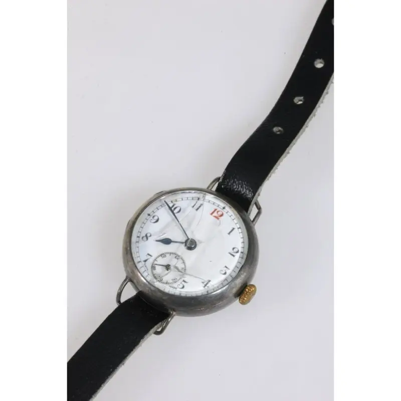 Universal Genève - Ref. 22541 - A lot in our 101st Auction