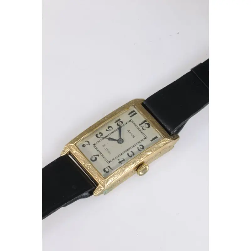 Universal Genève - Ref. 22541 - A lot in our 101st Auction