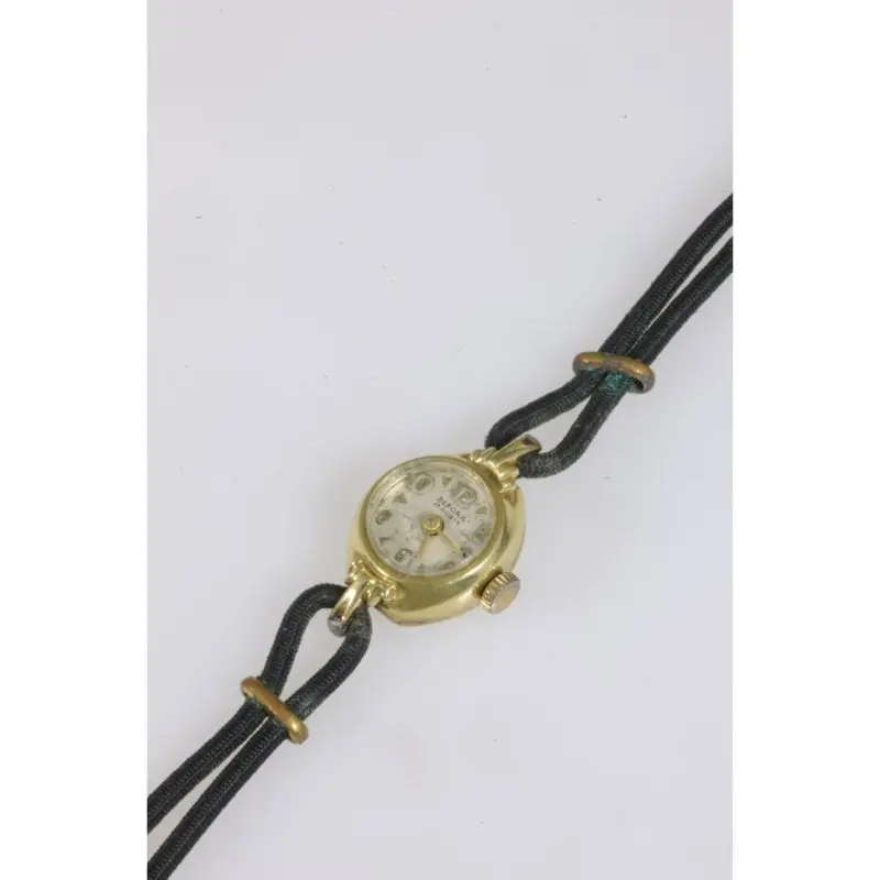 Universal Genève - Ref. 22541 - A lot in our 101st Auction